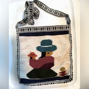 Nicaraguan cross body bag